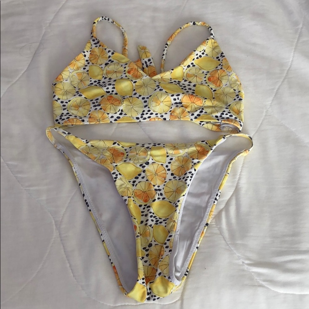 Sabo Skirt Lemon Print Bikini Size M
